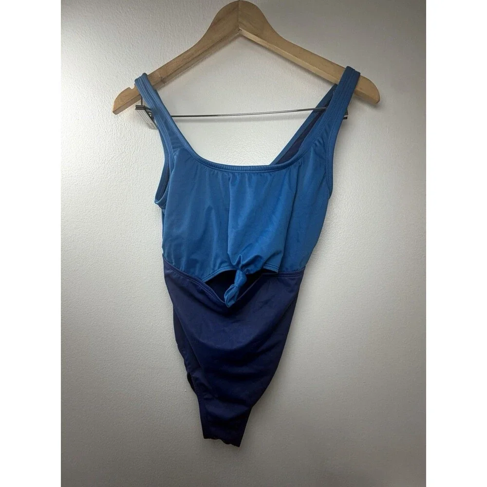 Women’s Blue Colorblock One Piece Swimsuit Front Knot Cutout Wide Strap